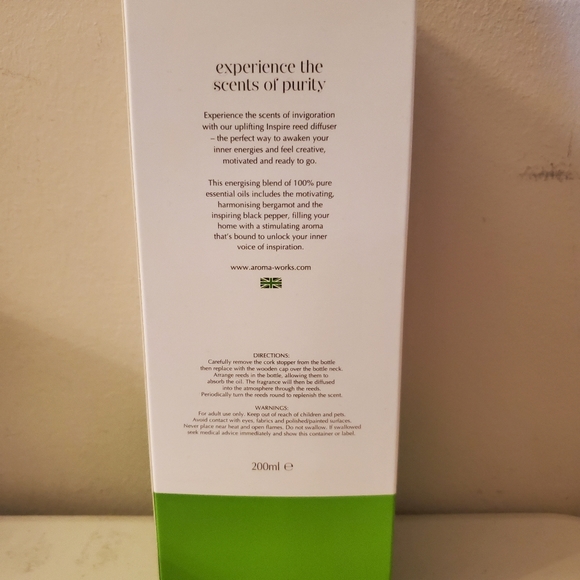 AromaWorks Inspire Reed Diffuser Set - Picture 3 of 3